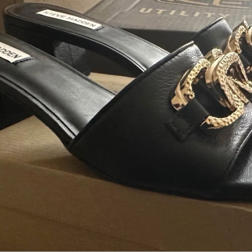 Steve Madden Black Slide Sandals with Gold Chain